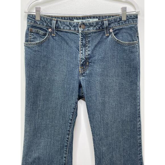 Gap Flare Stretch Jeans Mid Rise Denim 5 Pocket Medium Wash Blue Womens Size 10 - Picture 2 of 9